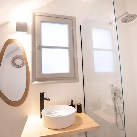 Swell S10 Maisonette With Private Jacuzzi In Апартаменты Науса